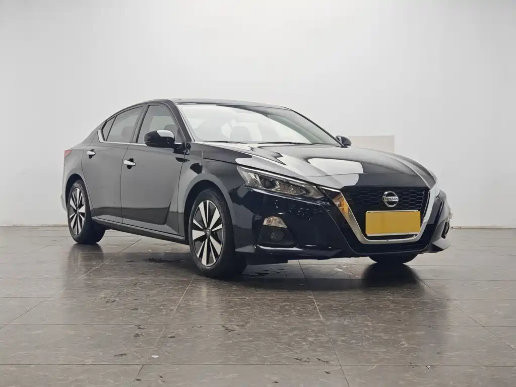Nissan Teana 2022