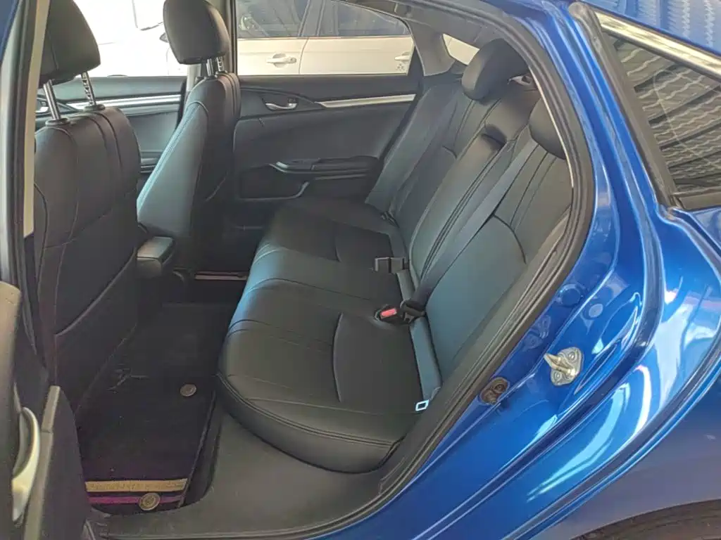 Honda Civic 2019 — фото 17