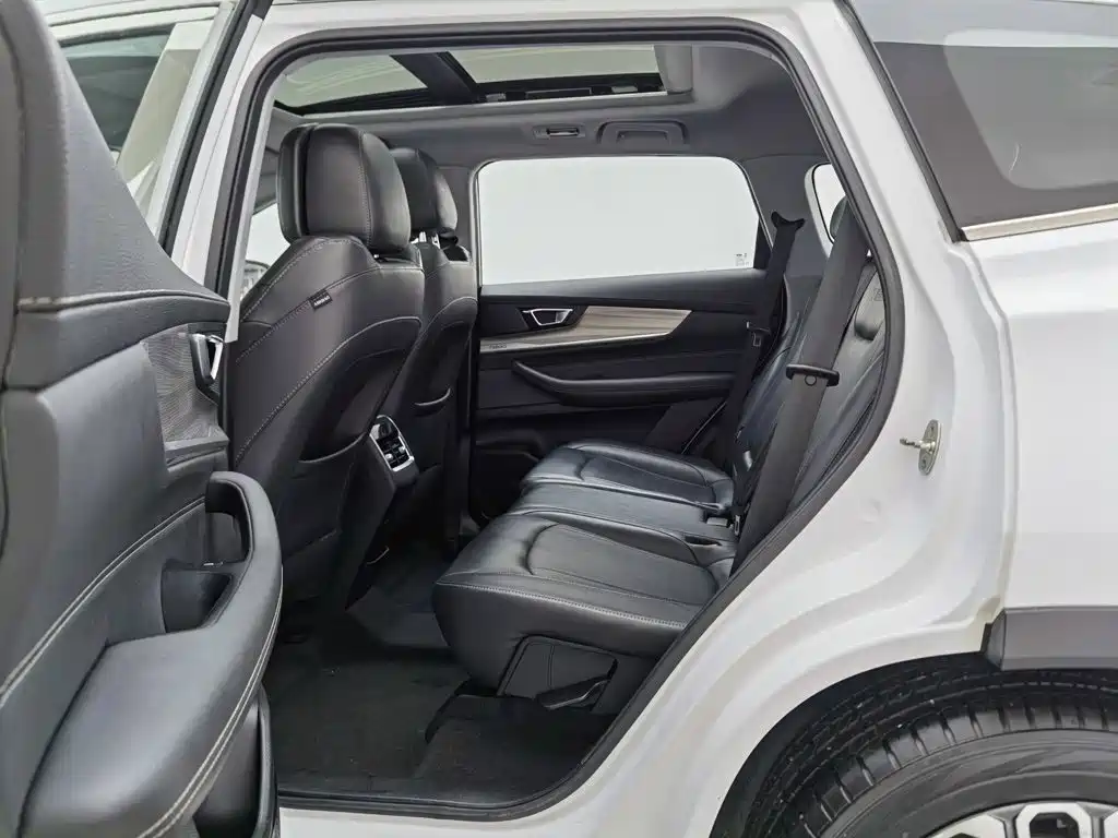 Chery Tiggo 8 2021 — фото 15