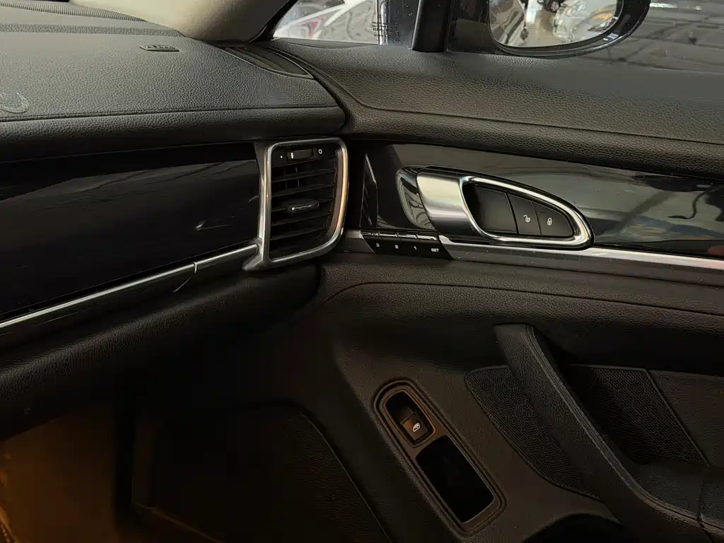Porsche Panamera 2016 — фото 13