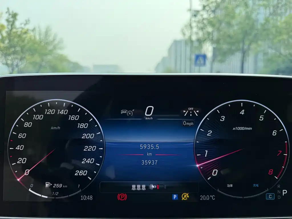 Mercedes-Benz C-Class 2023 — фото 26