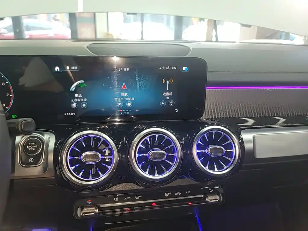 Mercedes-Benz GLB 2023 — фото 13