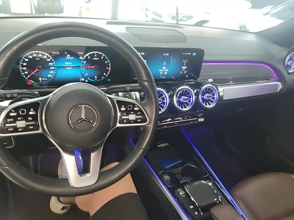 Mercedes-Benz GLB 2023 — фото 10