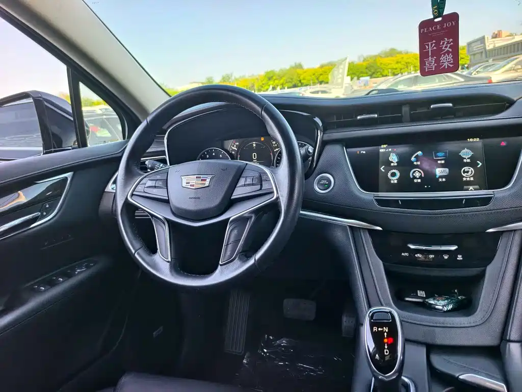 Cadillac XT5 2018 — фото 14