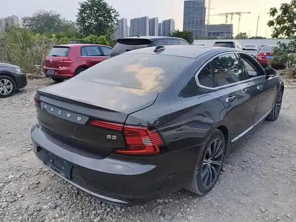 Volvo S90 2021