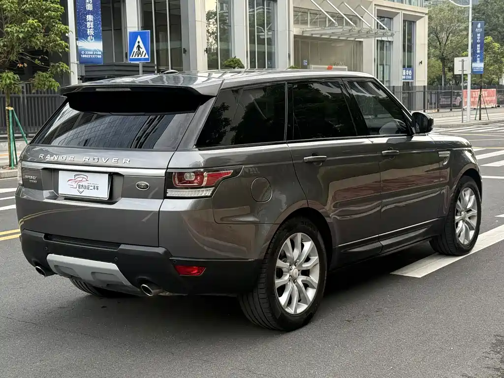 Land Rover Range Rover Sport 2016 — фото 19