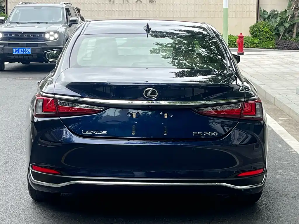 Lexus ES 2024 — фото 6