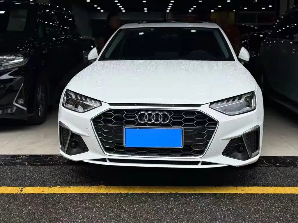Audi A4L 2020
