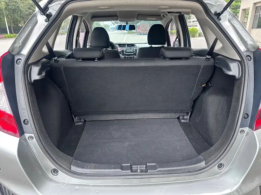 Honda Fit 2017 — фото 9