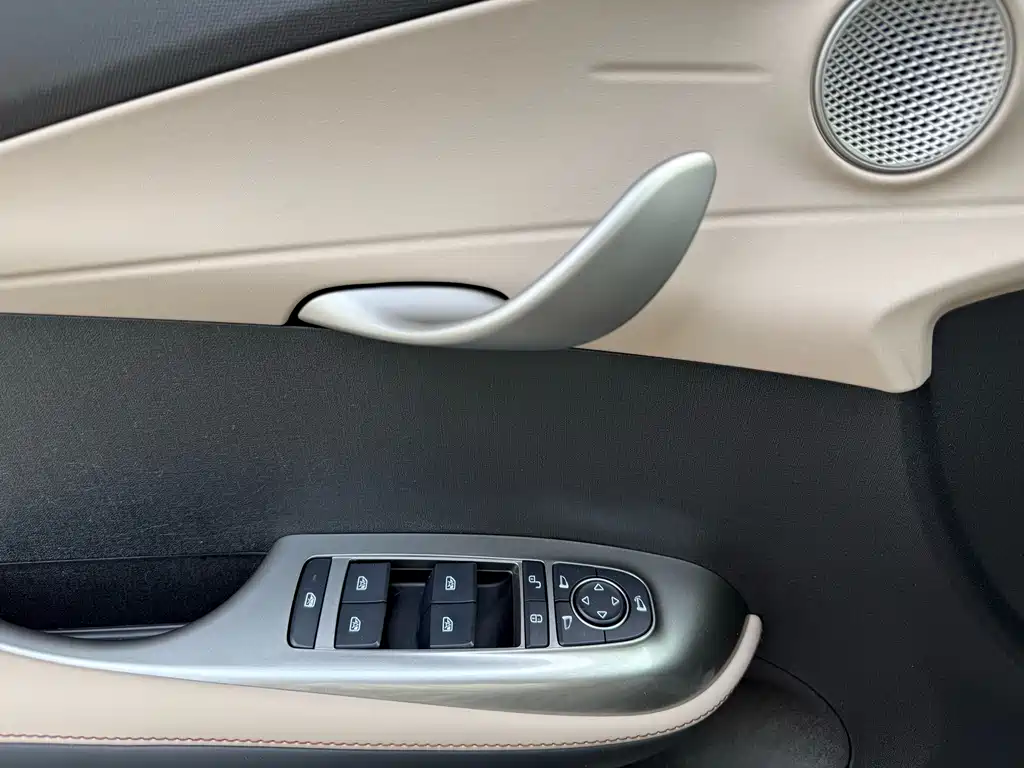 BYD Dolphin 2023 — фото 15