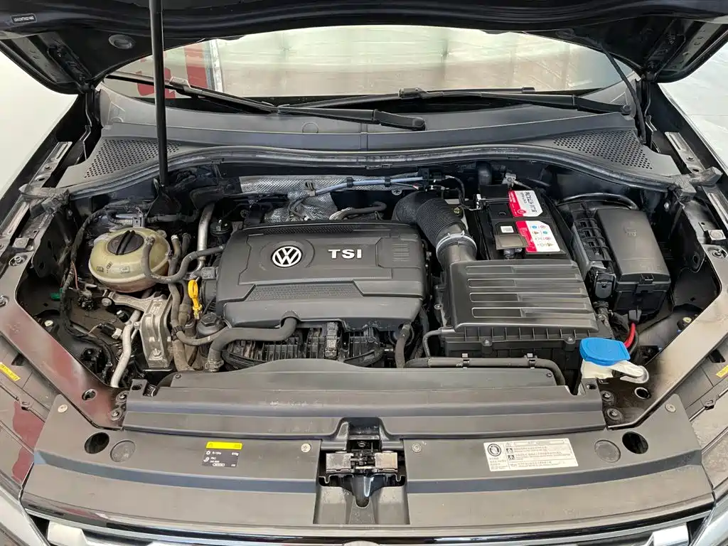 Volkswagen Tiguan L 2018 — фото 20
