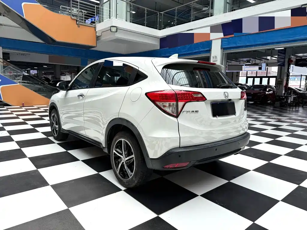 Honda Vezel 2022 — фото 14