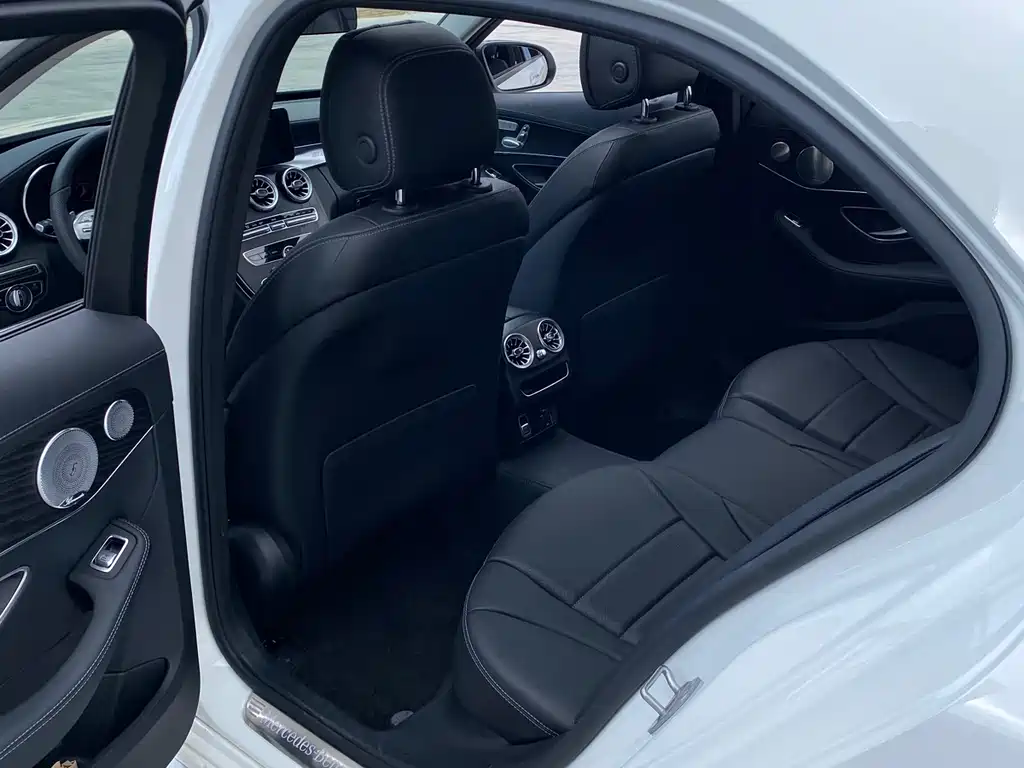 Mercedes-Benz C-Class 2021