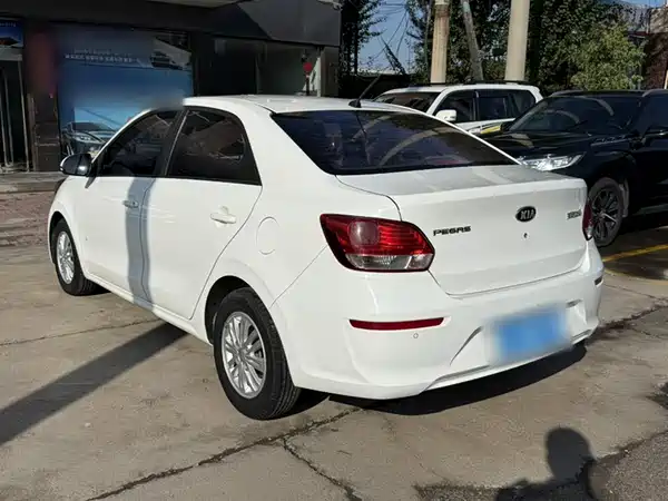 Kia Pegas 2017