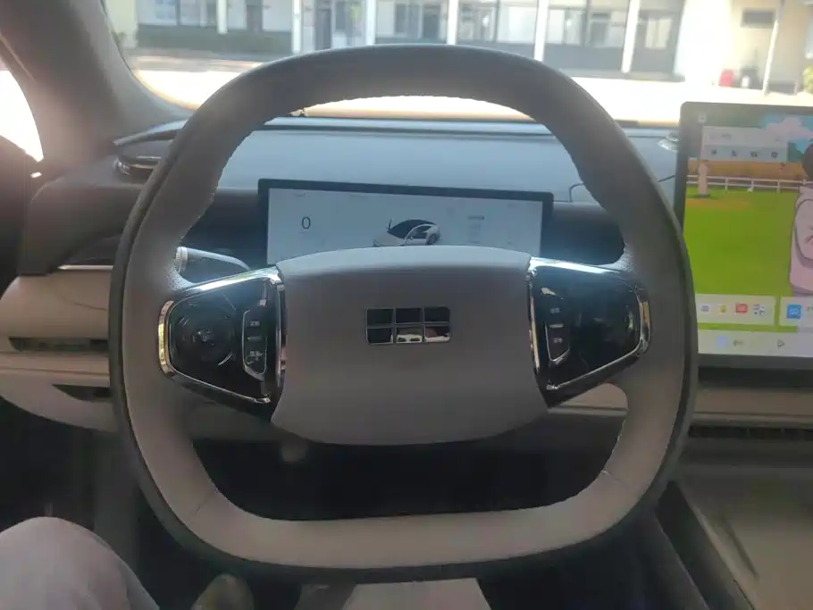 Geely Galaxy Starshine 8 2025 — фото 15