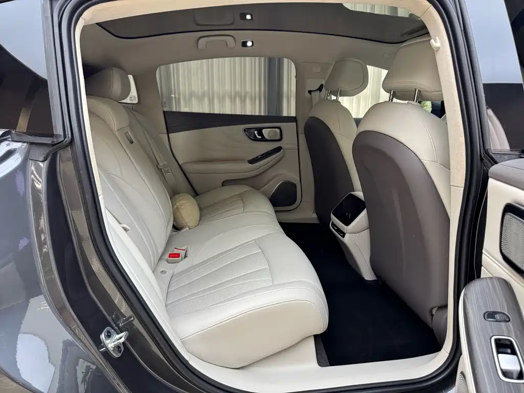 Roewe Feifan F7 2023 — фото 12