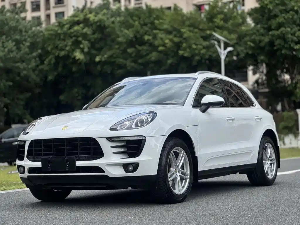 Porsche Macan 2015 — фото 1