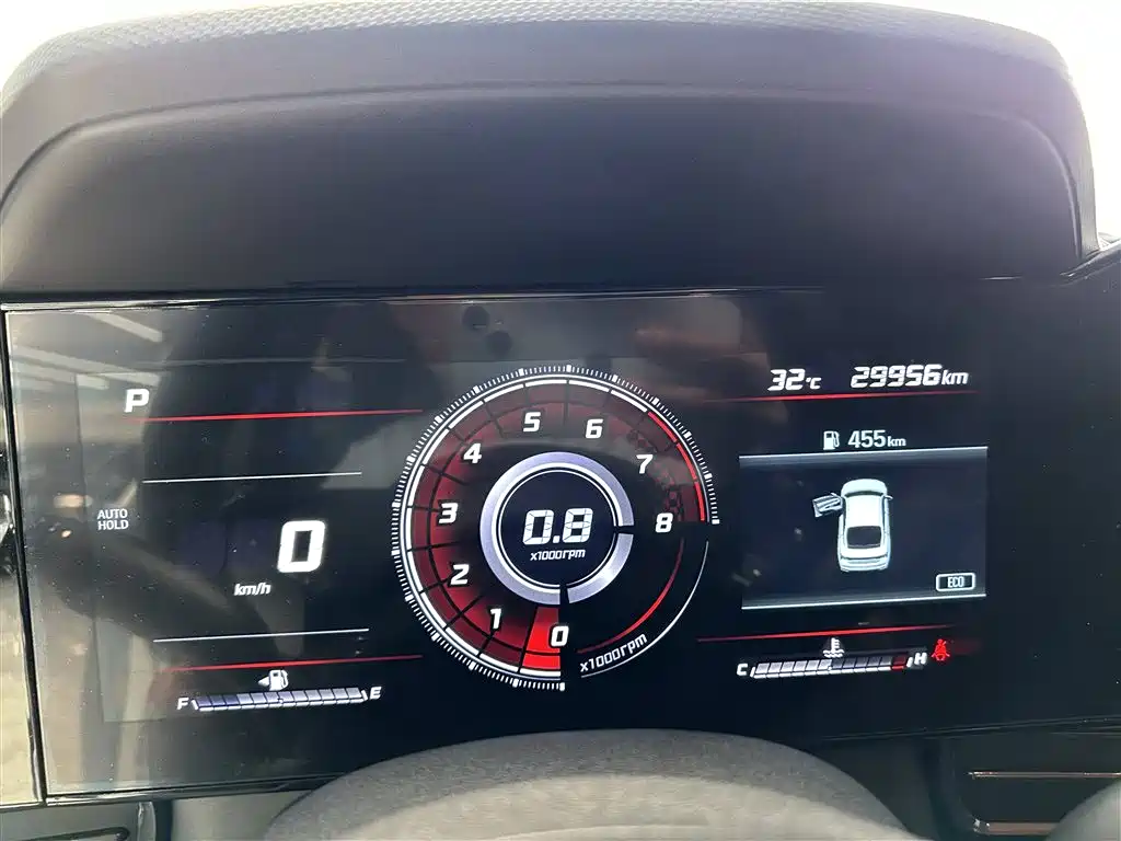 Hyundai Elantra 2023 — фото 11
