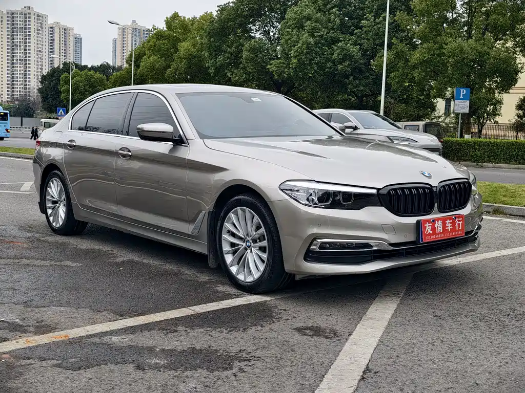 BMW 5 Series 2019 — фото 2