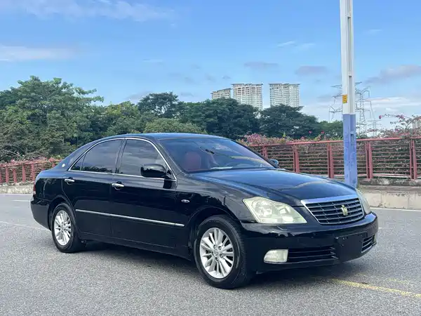 Toyota Crown 2008