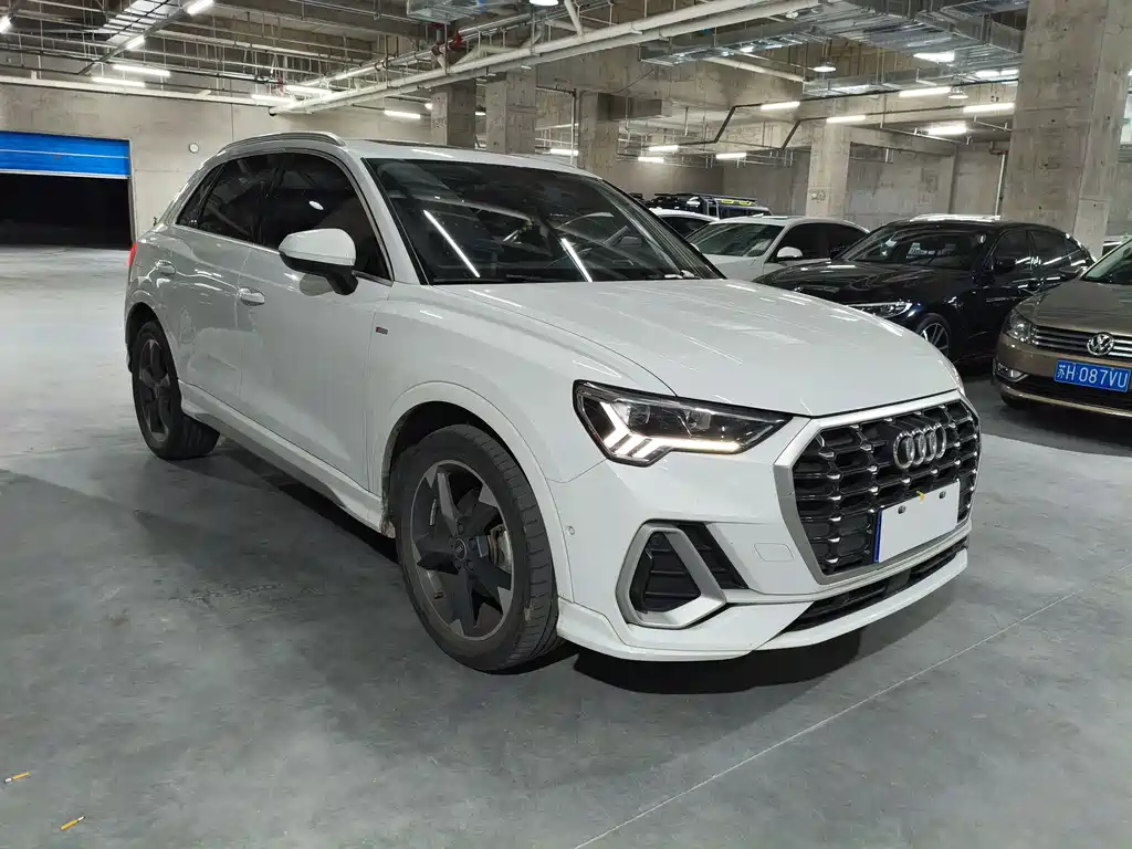 Audi Q3 2022 — фото 3