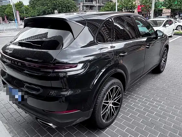 Porsche Cayenne 2024