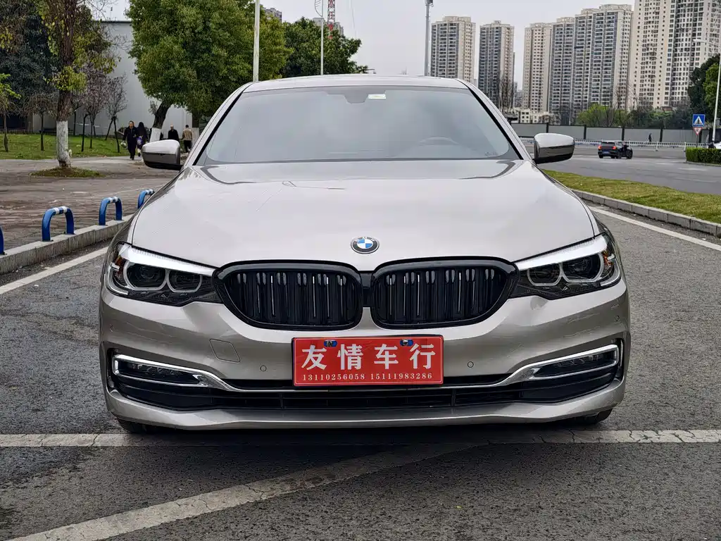 BMW 5 Series 2019 — фото 3