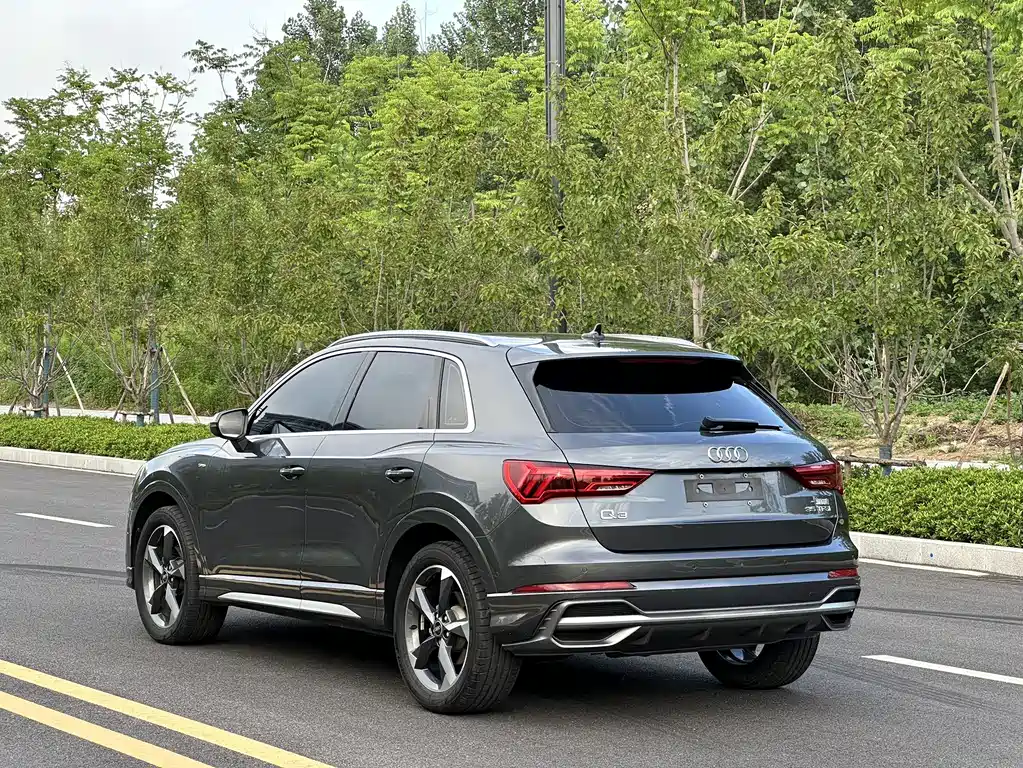 Audi Q3 2022 — фото 15