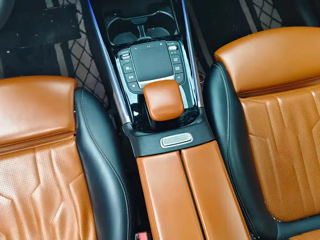 Mercedes-Benz GLB 2023 — фото 10
