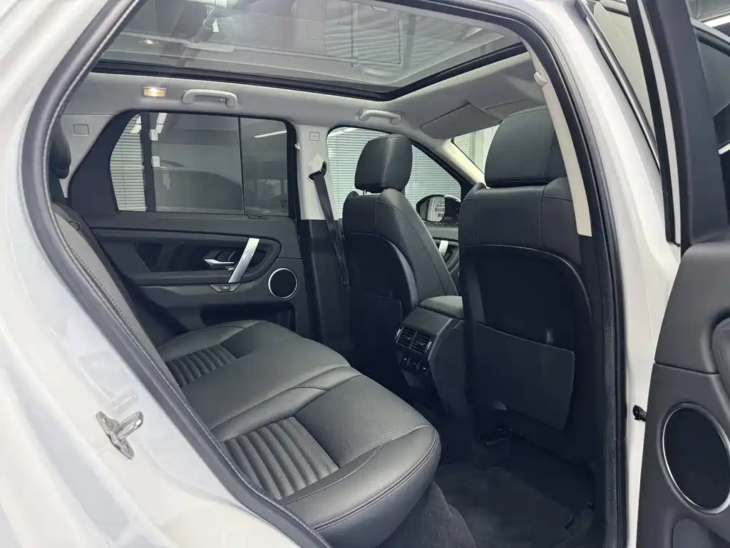 Land Rover Discovery Sport 2020 — фото 14