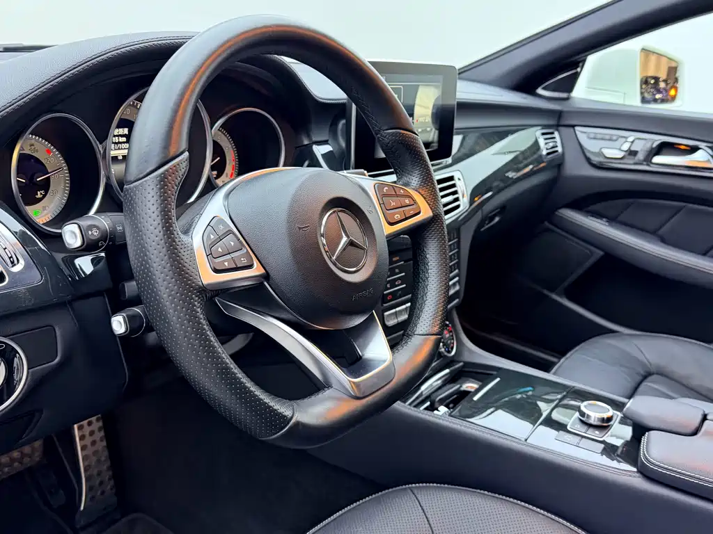 Mercedes-Benz CLS 2016 — фото 9