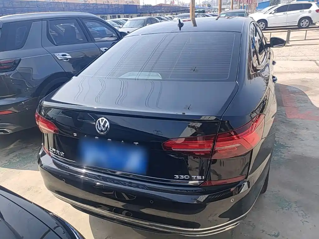 Volkswagen Passat 2019 — фото 6