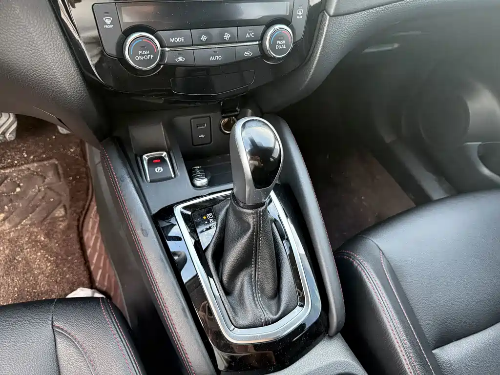 Nissan Qashqai 2021 — фото 10