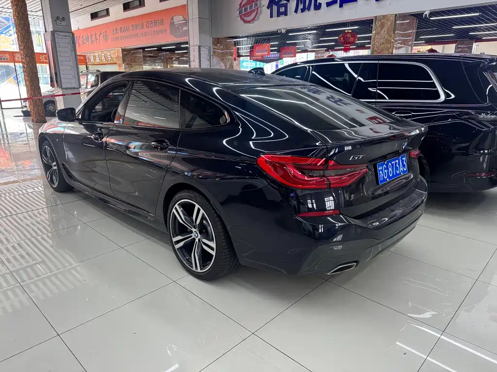 BMW 6 Series GT 2023 — фото 10