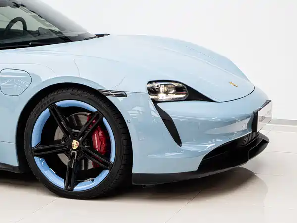 Porsche Taycan 2019