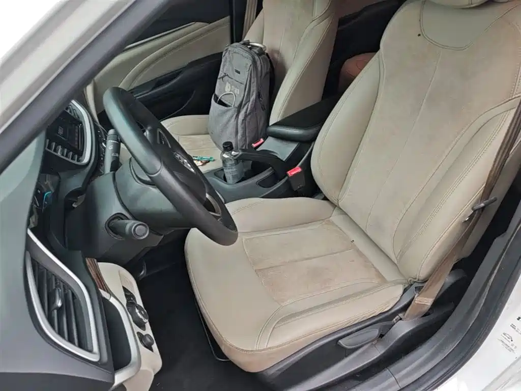 Buick Excelle 2015 — фото 15