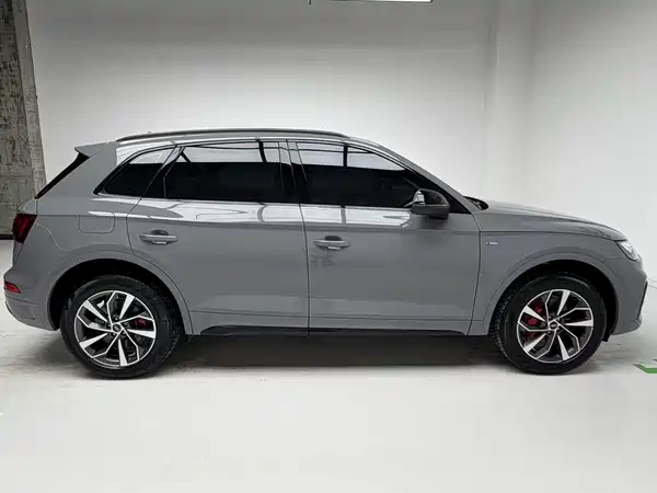 Audi Q5L 2024