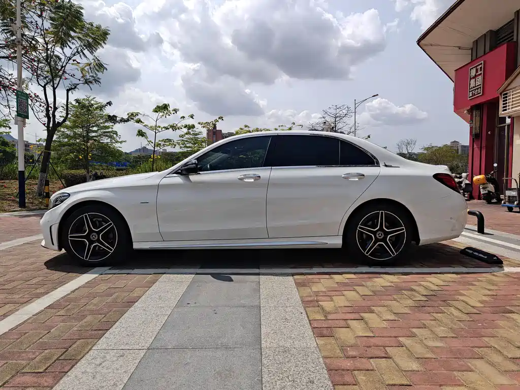 Mercedes-Benz C-Class 2022 — фото 4