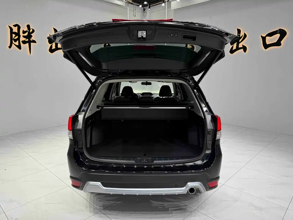 Subaru Forester 2022 — фото 14