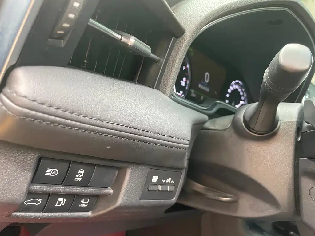 Toyota Avalon 2019 — фото 10
