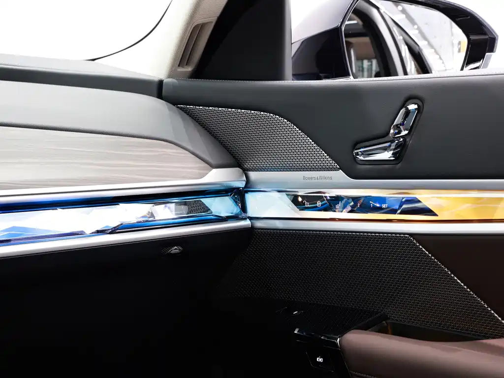 BMW 7 Series 2024 — фото 15
