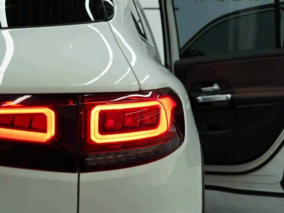 Mercedes-Benz GLB 2022