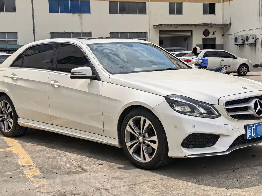 Mercedes-Benz E-Class 2015 — фото 3