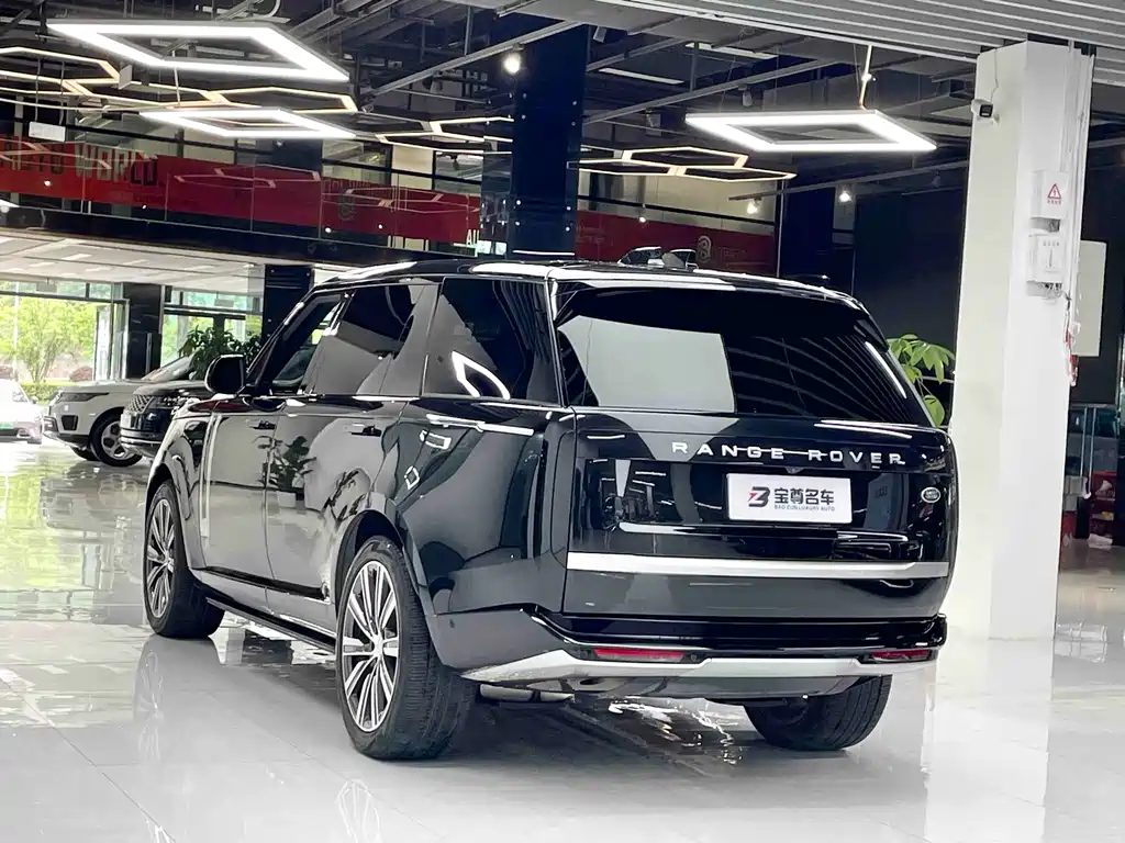 Land Rover Range Rover 2025 — фото 23