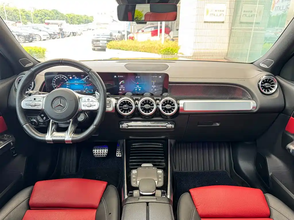 Mercedes-Benz GLB AMG 2022 — фото 8