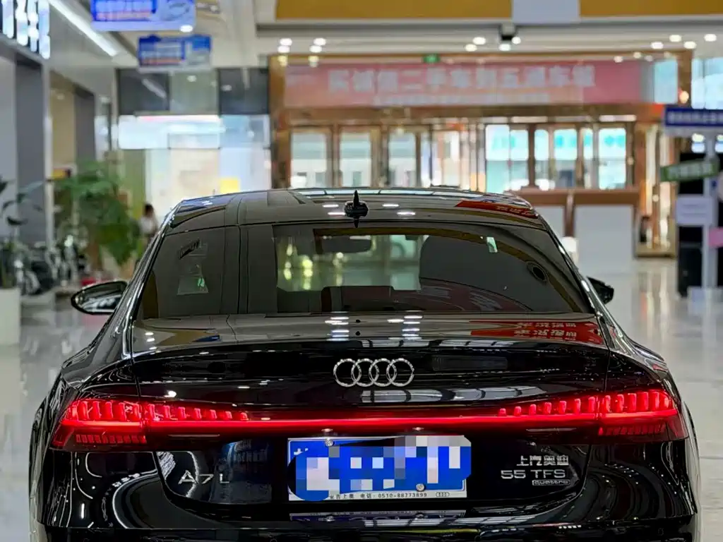 Audi A7L 2023 — фото 8