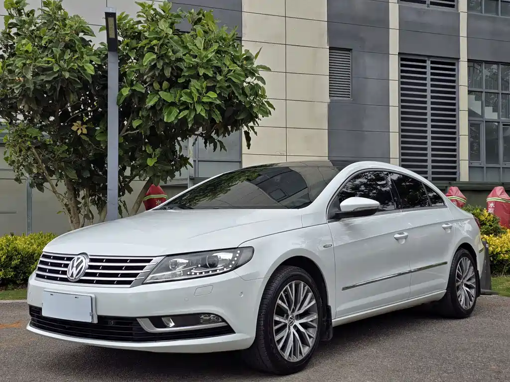 Volkswagen CC 2016 — фото 1