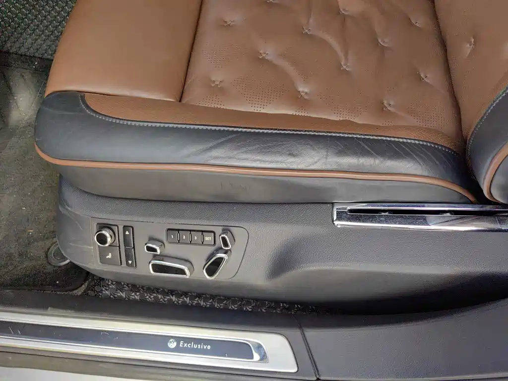 Volkswagen Phaeton 2016 — фото 17