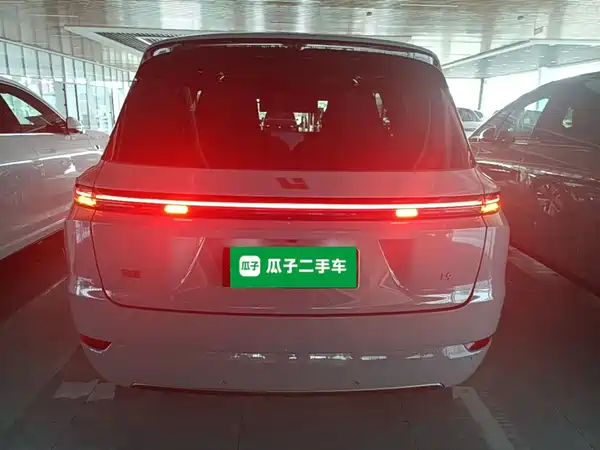 Li Auto L9 2025