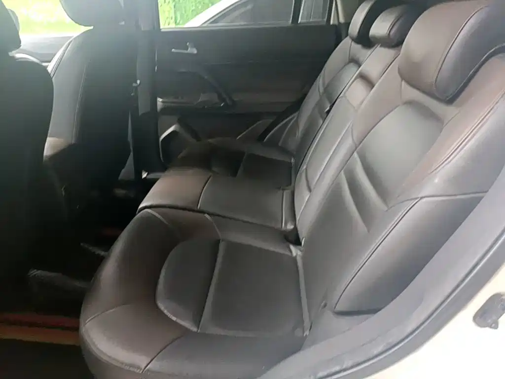 GAC Motor Trumpchi GS4 2017 — фото 17